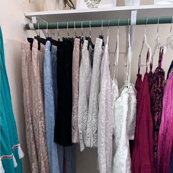 Live Show | Assorted Brands and Sizes - Random Pulls - Picture 7 of 12